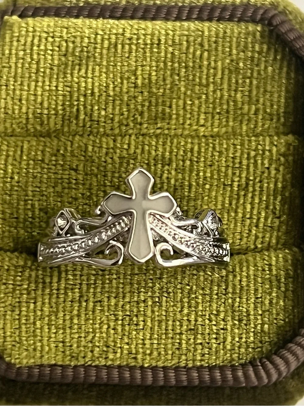 Vintage Design Silver Cross w/ Intricate Detail Stainless Steel Open Band Size 6